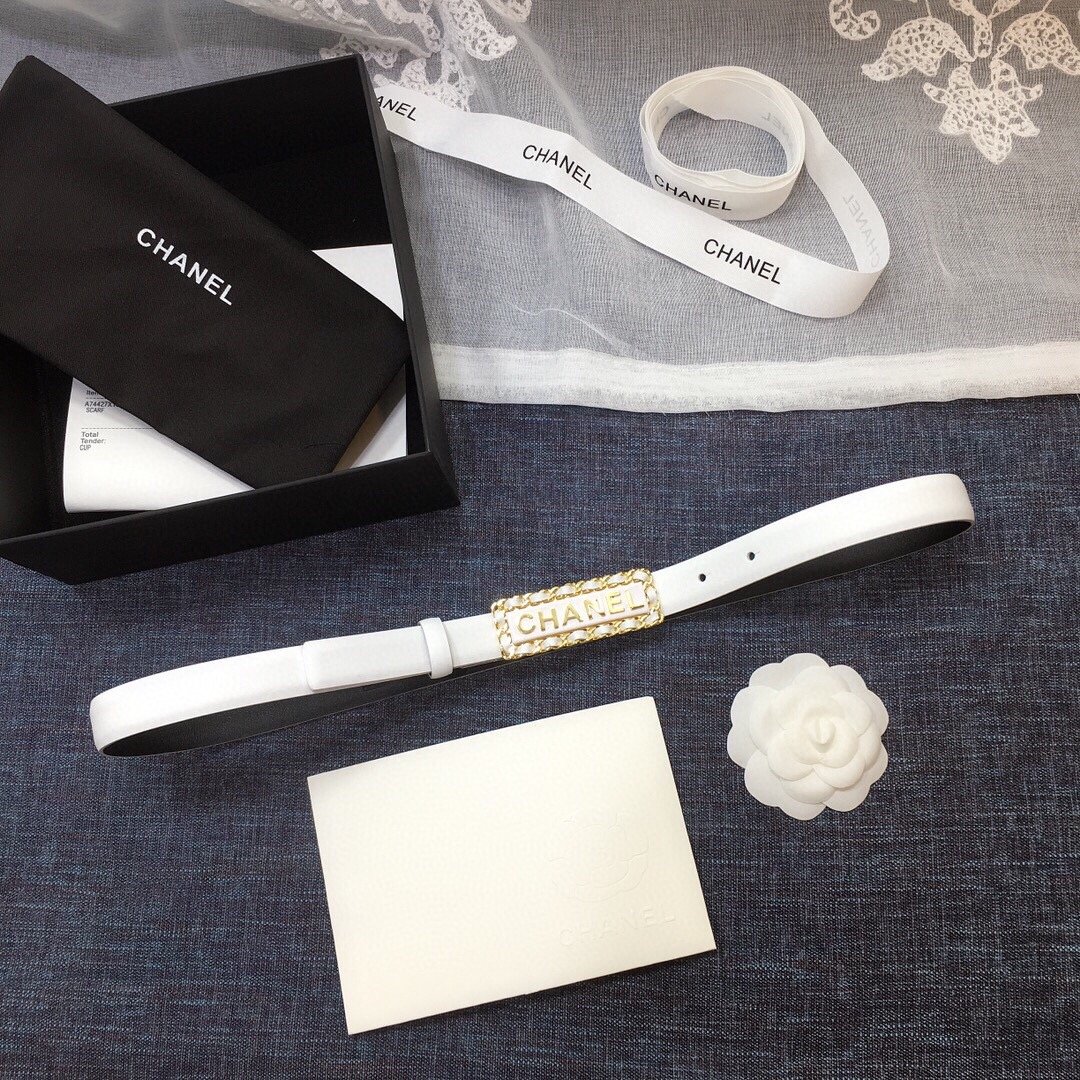 1:1 Replica Chanel Belt With Chanel Signature White with Gold-Toned Metal Hardware Women Belt - Image 2