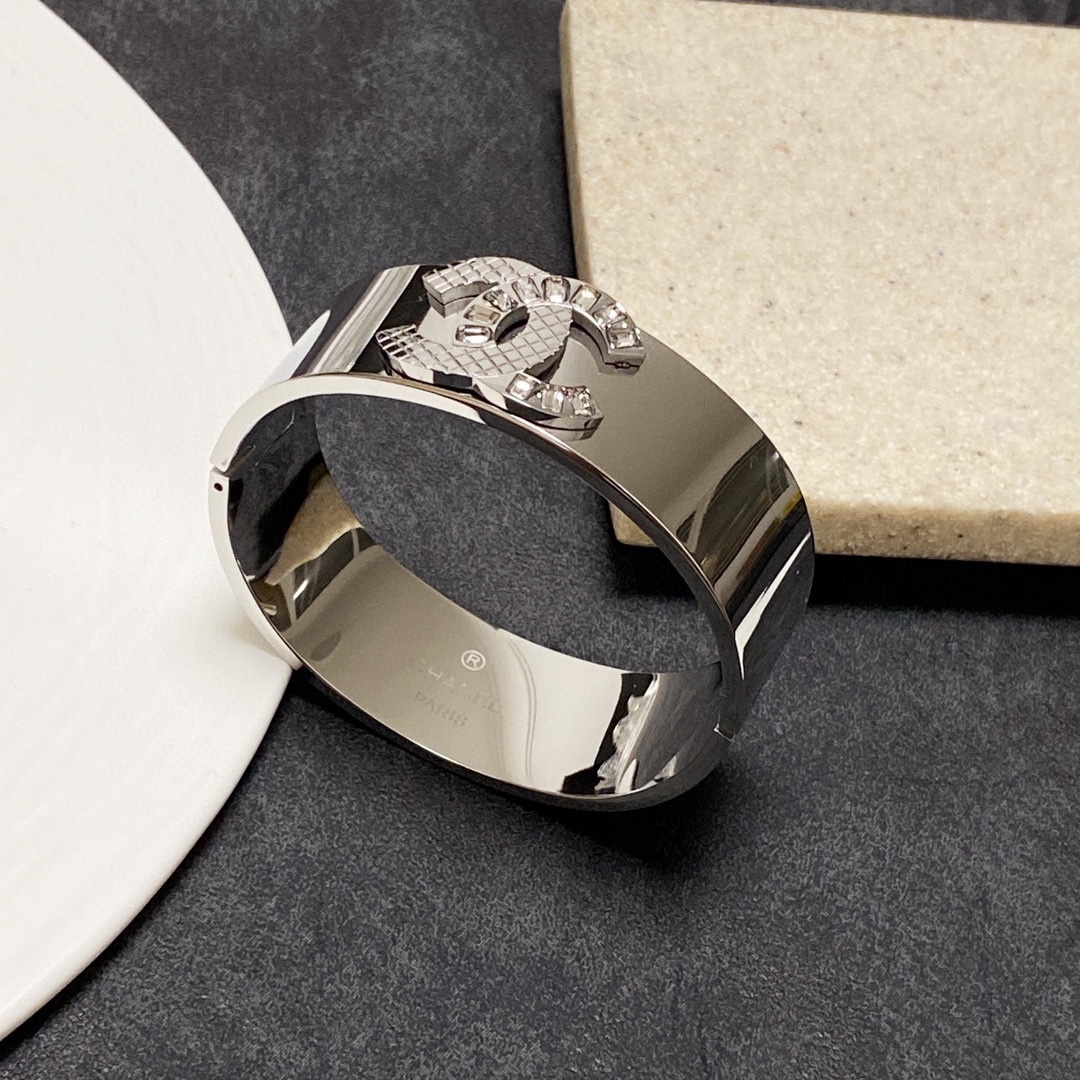 Chanel Bracelet - Image 7