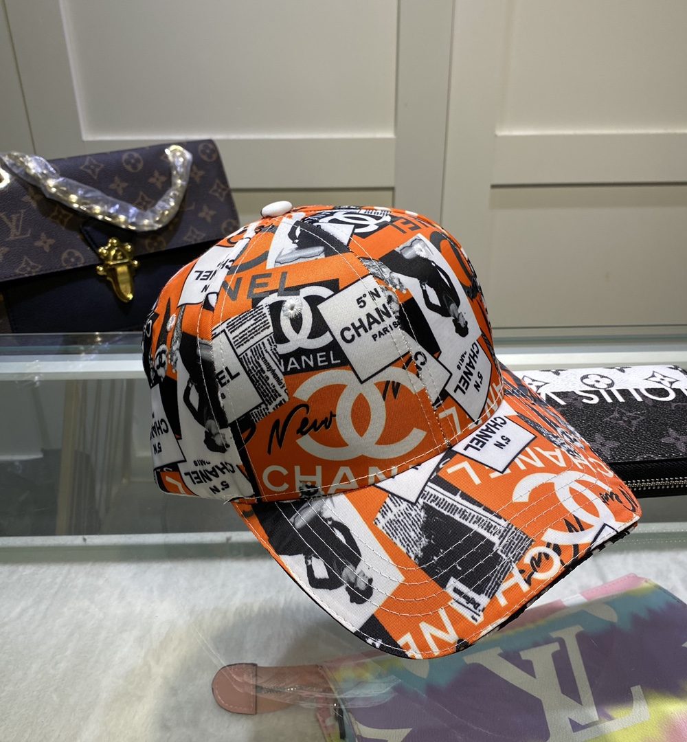 Chanel Cap Multicolor