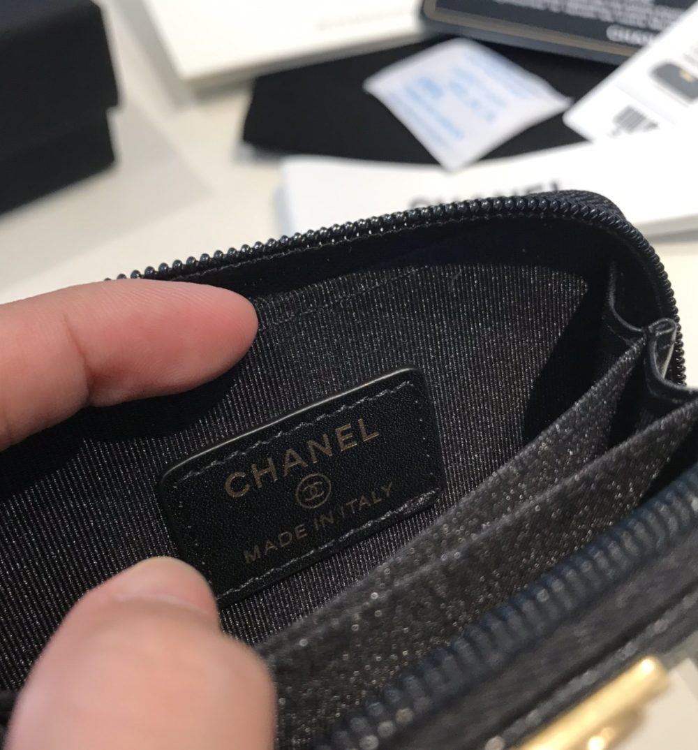 1:1 Replica Chanel CO-CO Boy Flap Card Holder 11.5cm/4.5in Gold Hardware For Women Black A80603 Y07659 94305