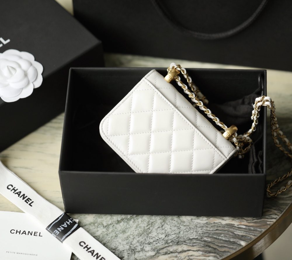 1:1 Replica Chanel CO-CO Clutch With Chain 9.5cm/3.7in Gold Toned Hardware For Women White