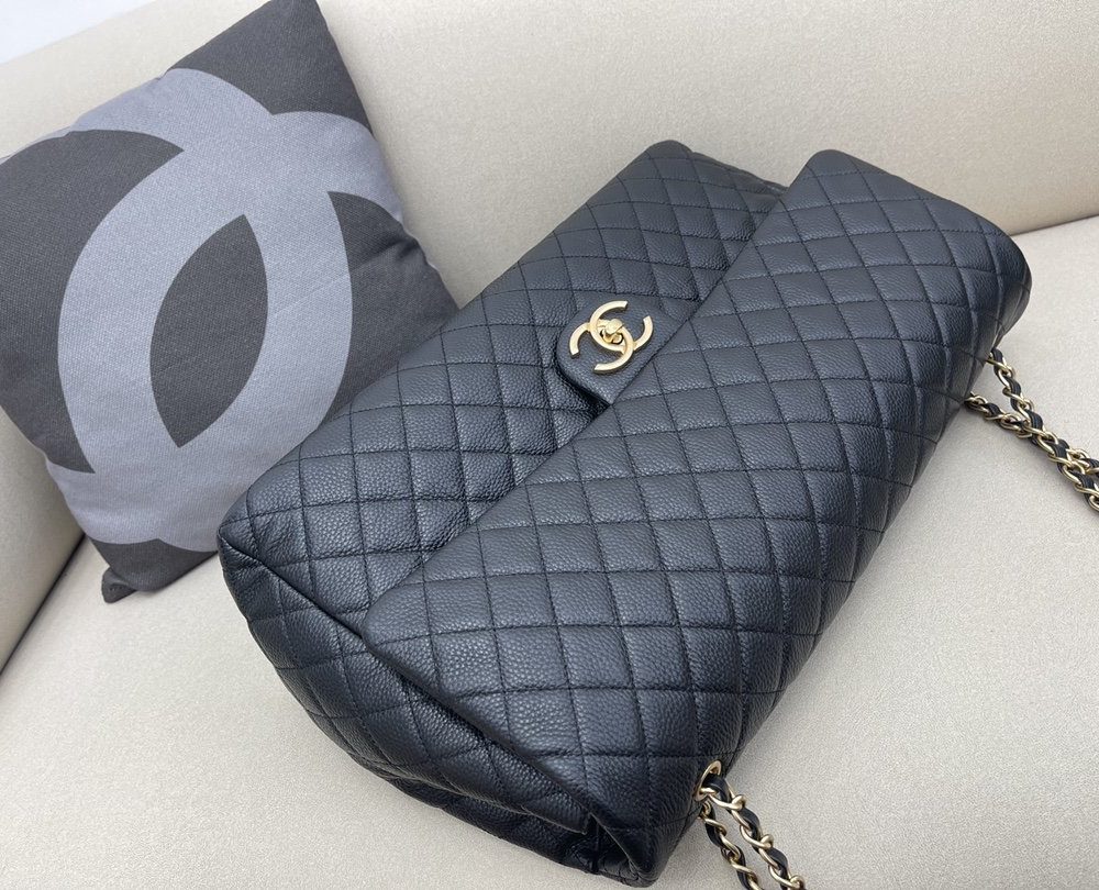 [REP 1:1] Chanel CoCo Luggage Gold Toned Hardware 46cm Black For Women