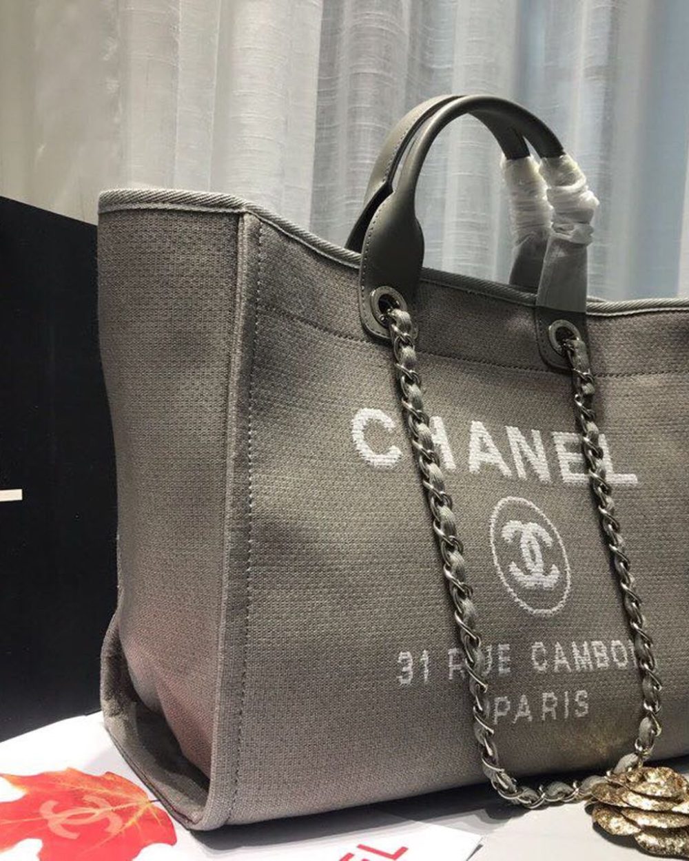 [REP 1:1] Chanel Deauville Tote Tweed Canvas Bag Fall/Winter Collection, Light Grey/White For Women 15in/38cm
