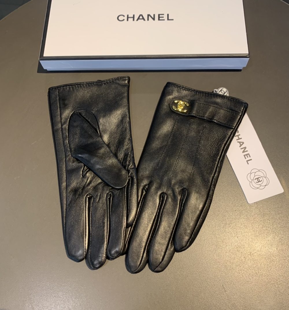 Chanel Gloves In Black