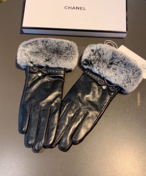 Chanel Gloves In Black