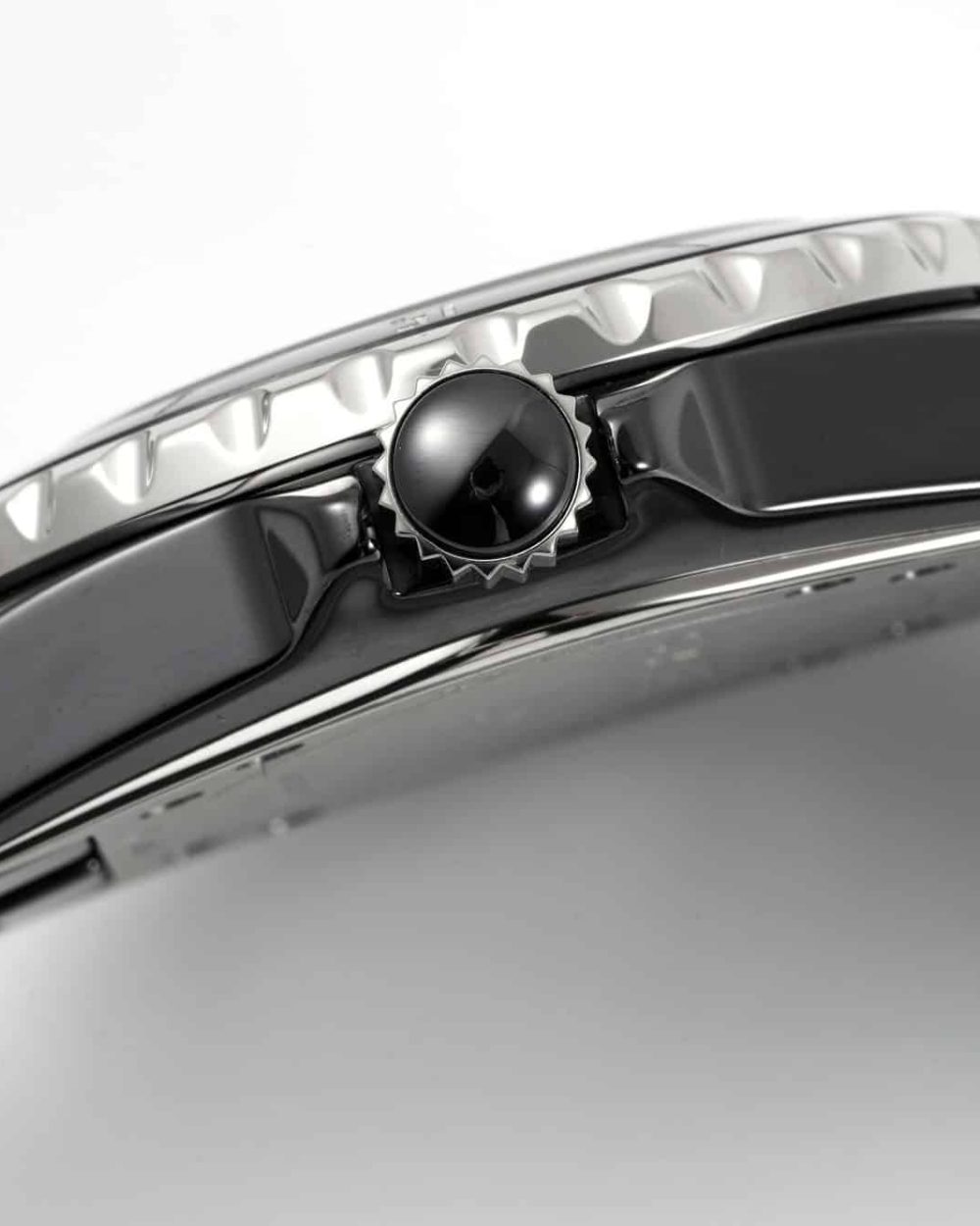 Chanel J12 Watch Caliber, 33mm Silver Toned H5703