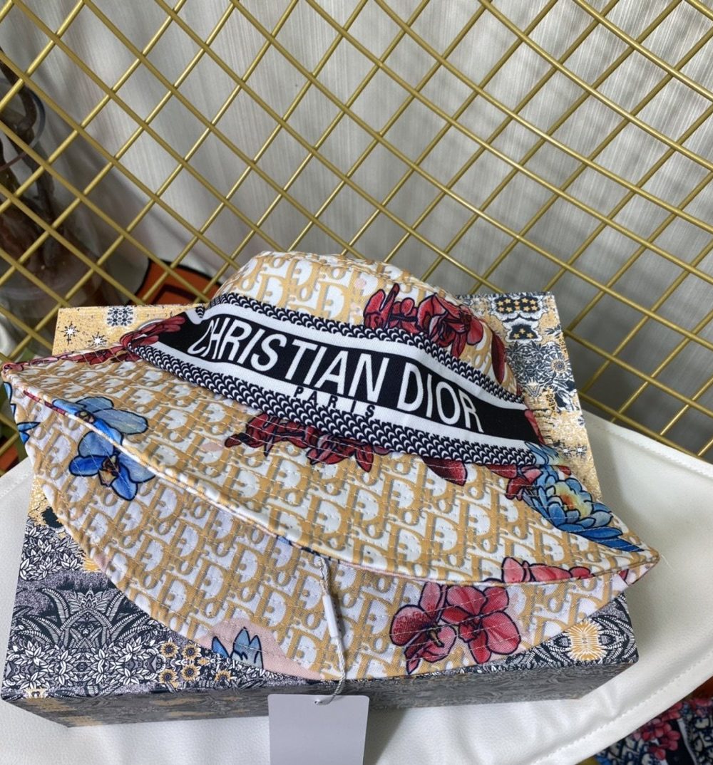 Christian Dior Jack Dior Bucket Hat With Multiple Color