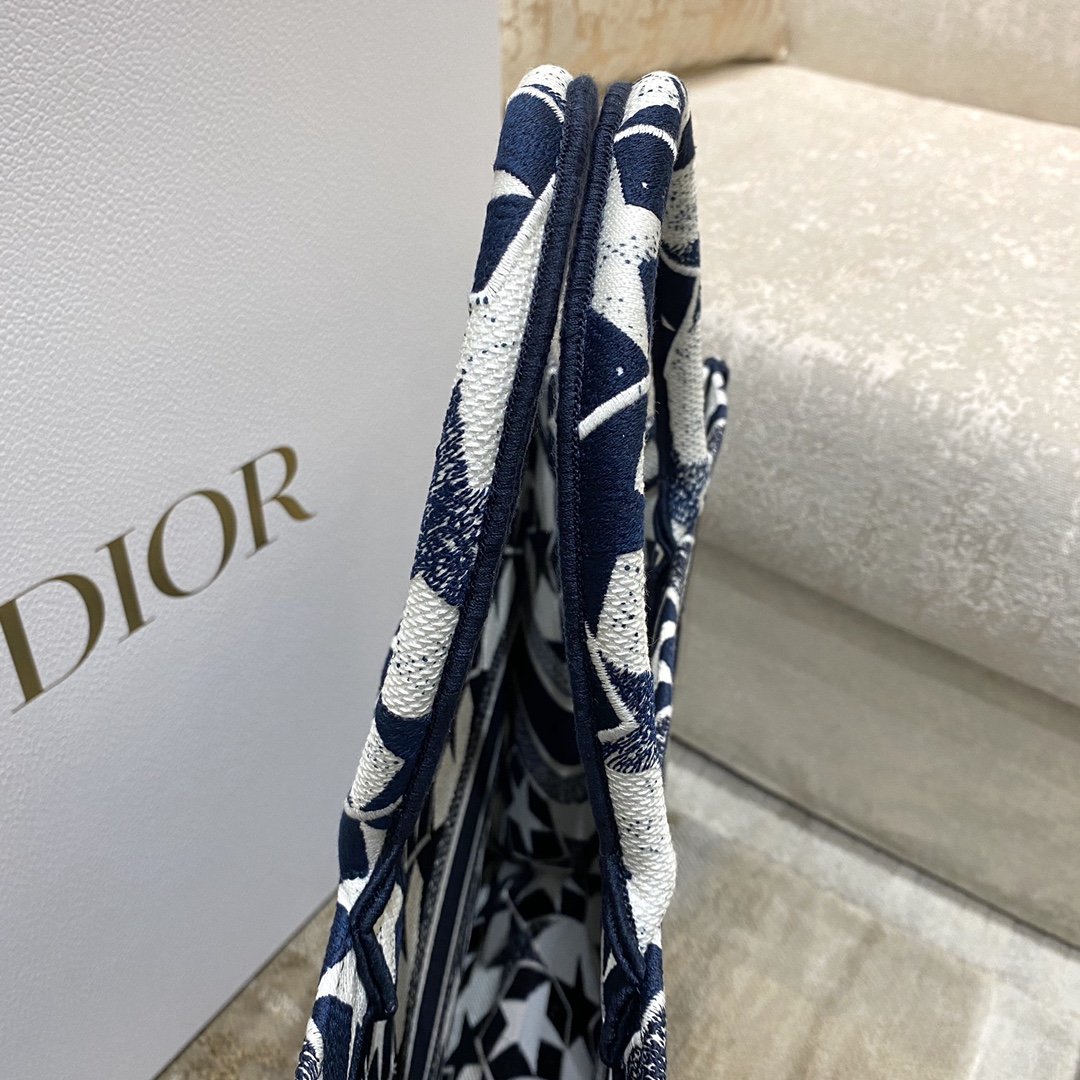 1:1 Replica Christian Dior Large Dior Book Tote Blue and White Dior Étoile Embroidery, Blue/White, For Women Women’s Handbags, 41cm CD M1286ZTQX_M928 - Image 3