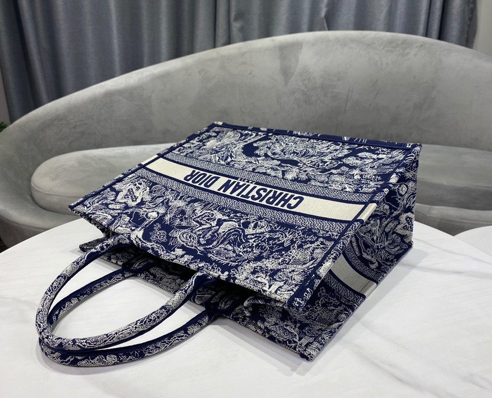 1:1 Replica Christian Dior Large Dior Book Tote Blue Multicolor, For Women, Women’s Handbags 16.5in/42cm CD M1286ZRGO_M928