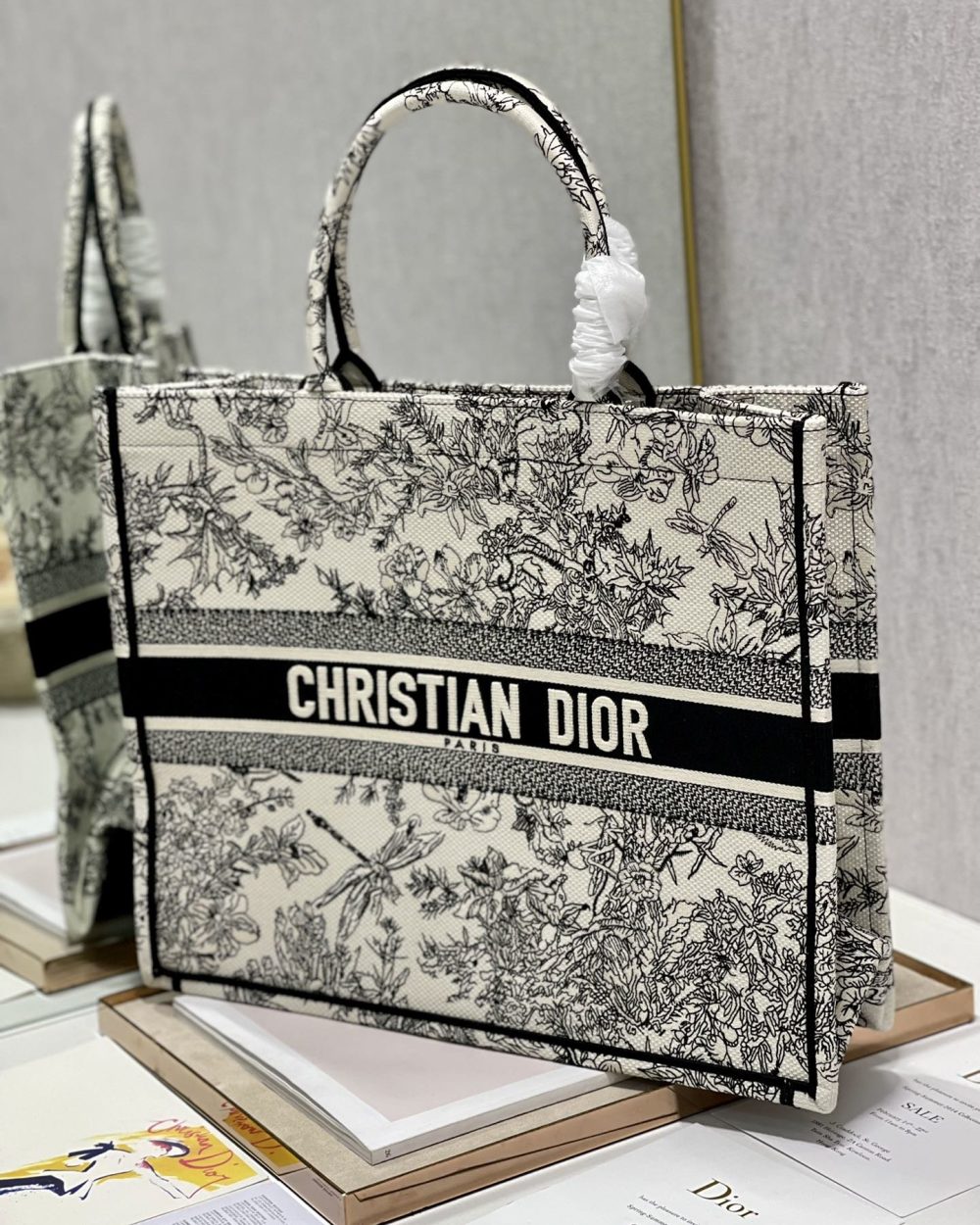 1:1 Replica Christian Dior Large Dior Book Tote Toile de Jouy Flowers Embroidery, Black/Beige, For Women Women’s Handbags, Shoulder Bags, 42cm CD M1286ZTQW_M808