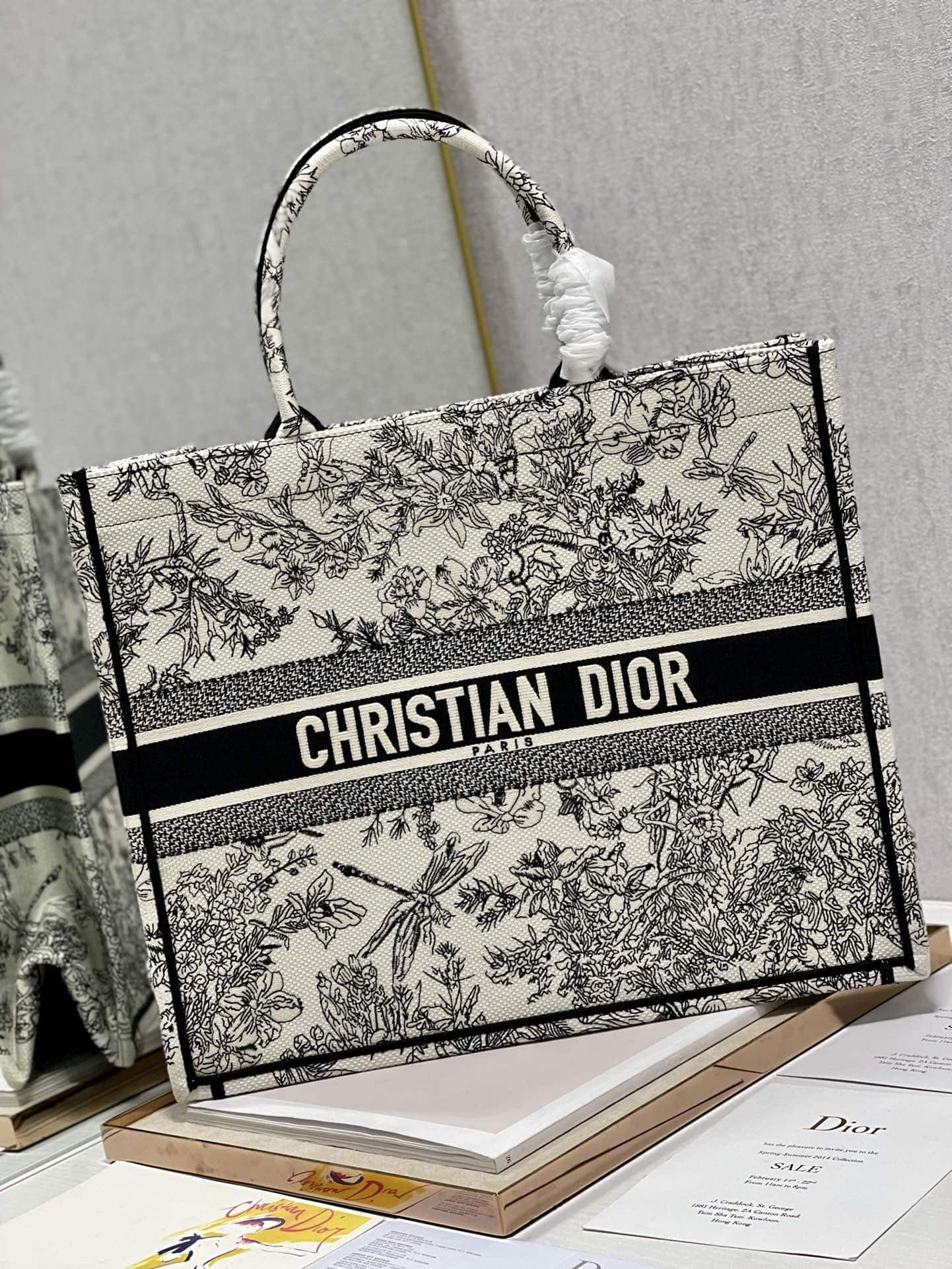1:1 Replica Christian Dior Large Dior Book Tote Toile de Jouy Flowers Embroidery, Black/Beige, For Women Women’s Handbags, Shoulder Bags, 42cm CD M1286ZTQW_M808 - Image 4