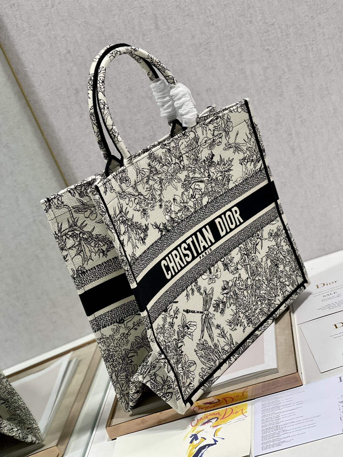 1:1 Replica Christian Dior Large Dior Book Tote Toile de Jouy Flowers Embroidery, Black/Beige, For Women Women’s Handbags, Shoulder Bags, 42cm CD M1286ZTQW_M808 - Image 8