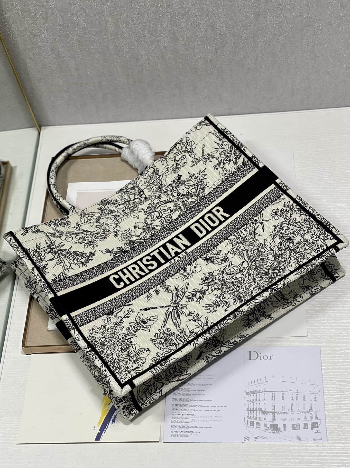 1:1 Replica Christian Dior Large Dior Book Tote Toile de Jouy Flowers Embroidery, Black/Beige, For Women Women’s Handbags, Shoulder Bags, 42cm CD M1286ZTQW_M808 - Image 6