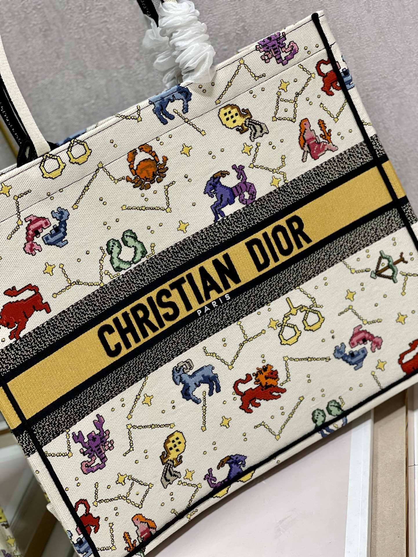 1:1 Replica Christian Dior Large Dior Book Tote White, For Women, Women’s Handbags 16.5in/42cm CD M1286ZRTY_M941 - Image 2