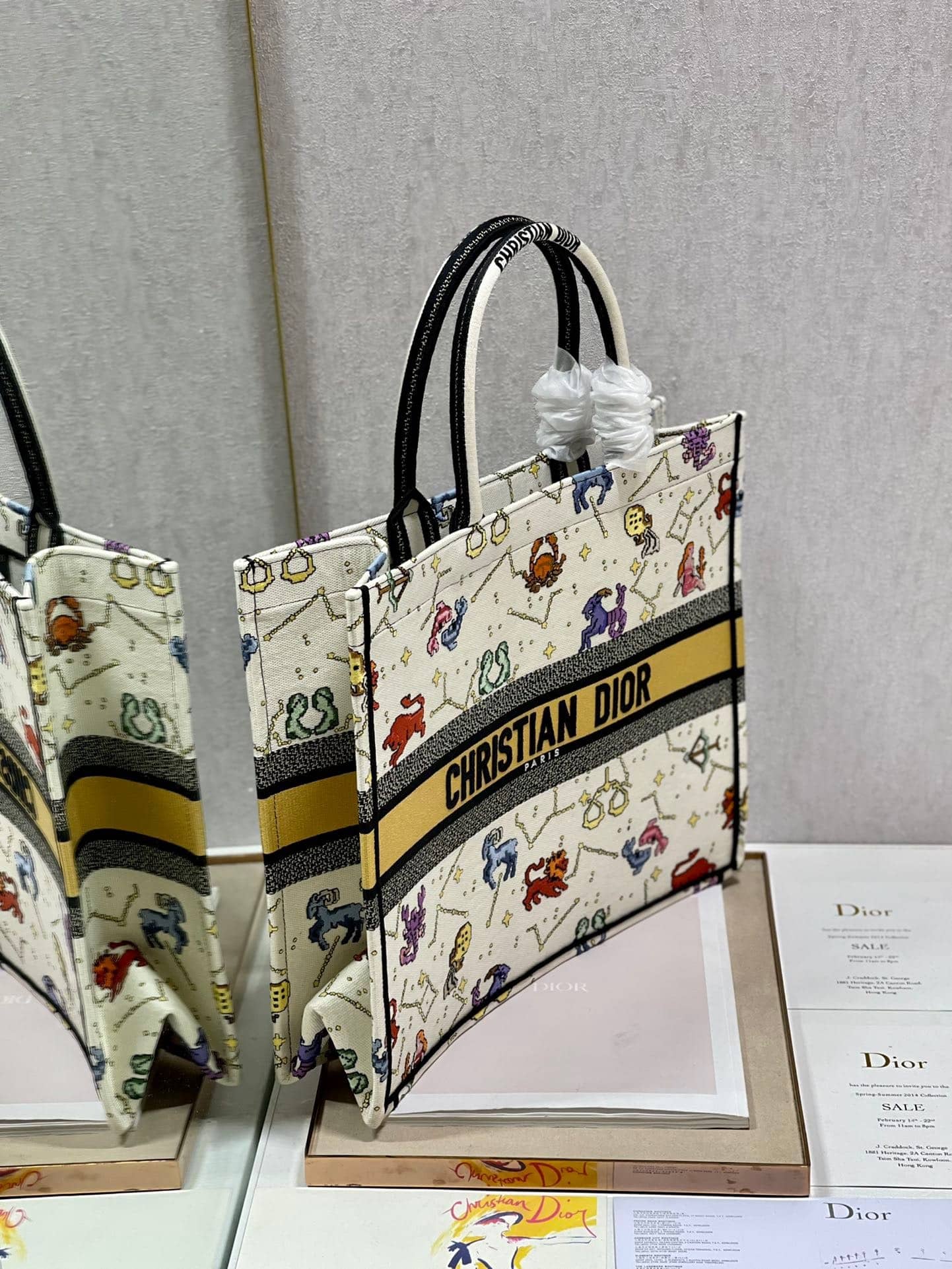 1:1 Replica Christian Dior Large Dior Book Tote White, For Women, Women’s Handbags 16.5in/42cm CD M1286ZRTY_M941 - Image 4