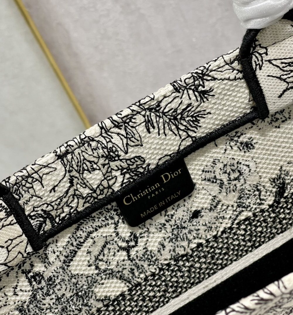 1:1 Replica Christian Dior Medium Dior Book Tote Blue Toile de Jouy Flowers Embroidery, Blue/White, For Women Women’s Handbags, Shoulder Bags, 36cm CD