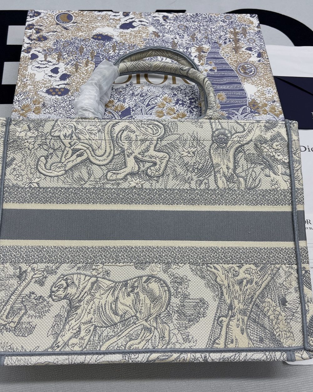 1:1 Replica Christian Dior Medium Dior Book Tote Gray, For Women, Women’s Handbags 14in/36cm CD M1296ZTDT_M932