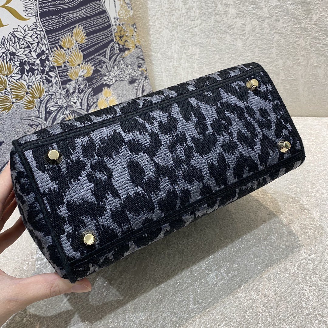 1:1 Replica Christian Dior Medium Dior Lady D-Lite Bag Blue and Black Mizza Embroidery, Blue and Black, For Women Women's Handbags, Crossbody Bags, 24cm CD M0565ORHM_M962 - Image 6