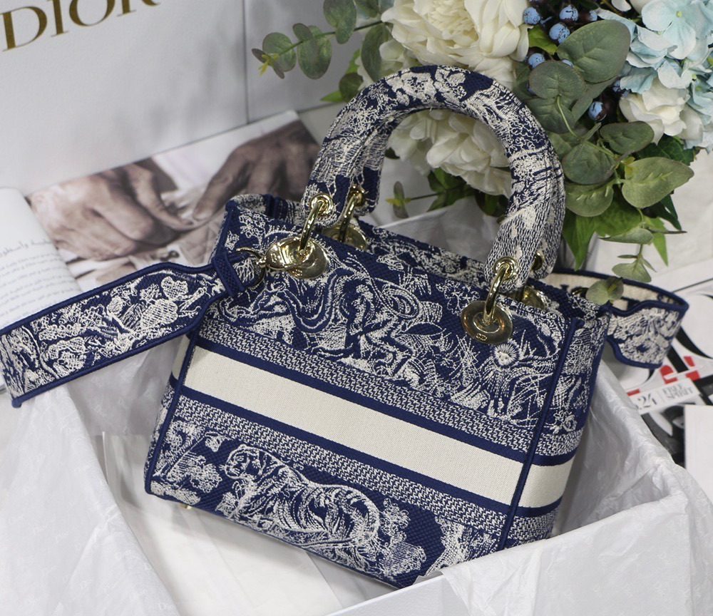 1:1 Replica Christian Dior Medium Lady D-Lite Bag Blue, For Women, Women’s Handbags 24cm/9.5in CD M0565ORGO_M928