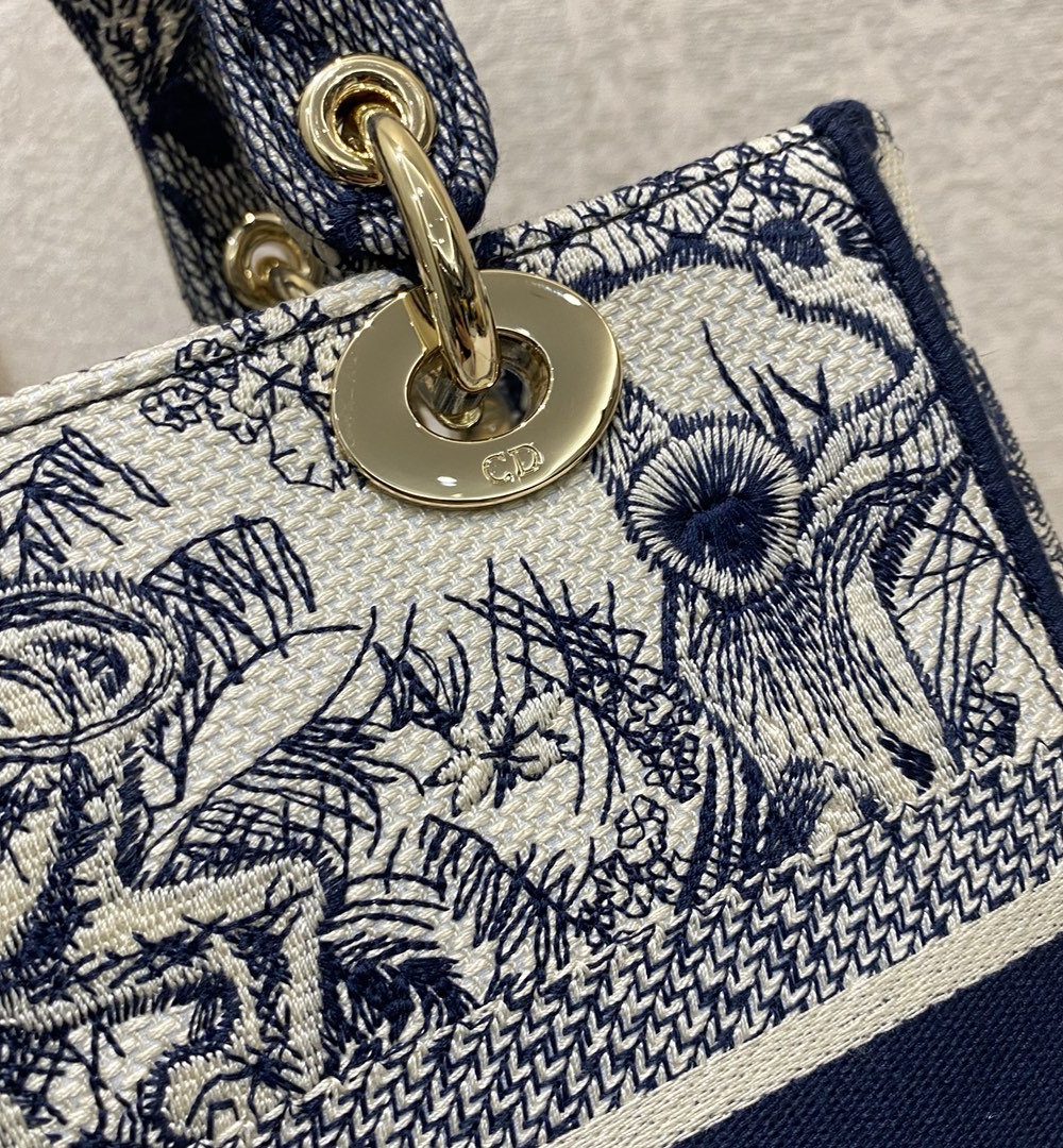 1:1 Replica Christian Dior Medium Lady D-Lite Bag Blue Toile de Jouy Reverse Embroidery, Blue, For Women Women's Handbags, Crossbody Bags, 24cm CD M0565ORGO_M928