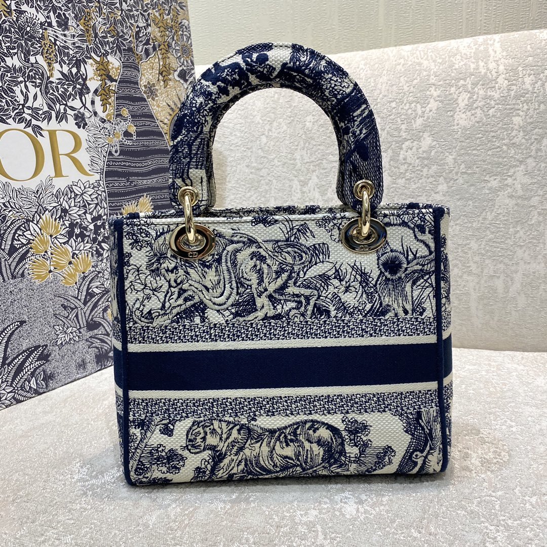 1:1 Replica Christian Dior Medium Lady D-Lite Bag Blue Toile de Jouy Reverse Embroidery, Blue, For Women Women's Handbags, Crossbody Bags, 24cm CD M0565ORGO_M928 - Image 9