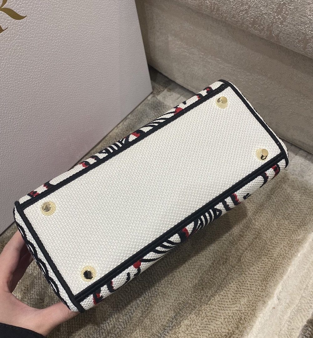 1:1 Replica Christian Dior Medium Lady D-Lite Bag Multicolor Cupidon Embroidery, Red/Latte, For Women Women's Handbags, 24cm CD M0565OTQG_M941