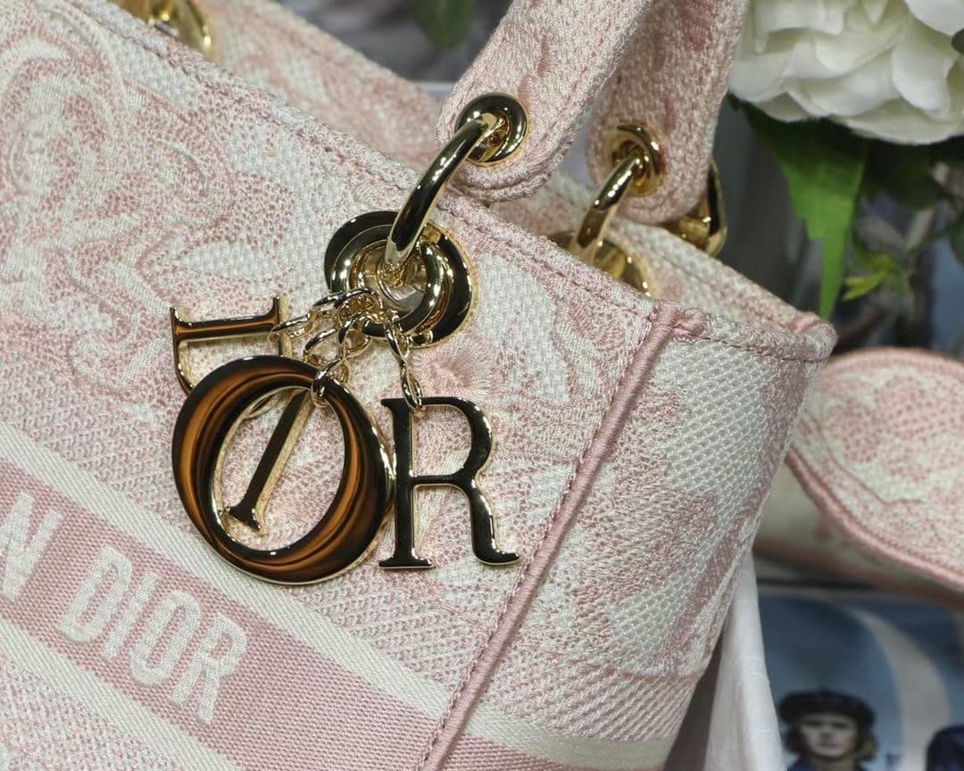 1:1 Replica Christian Dior Medium Lady D-Lite Bag Pink, For Women, Women’s Handbags 24cm/9.5in CD M0565OTDT_M912 - Image 9