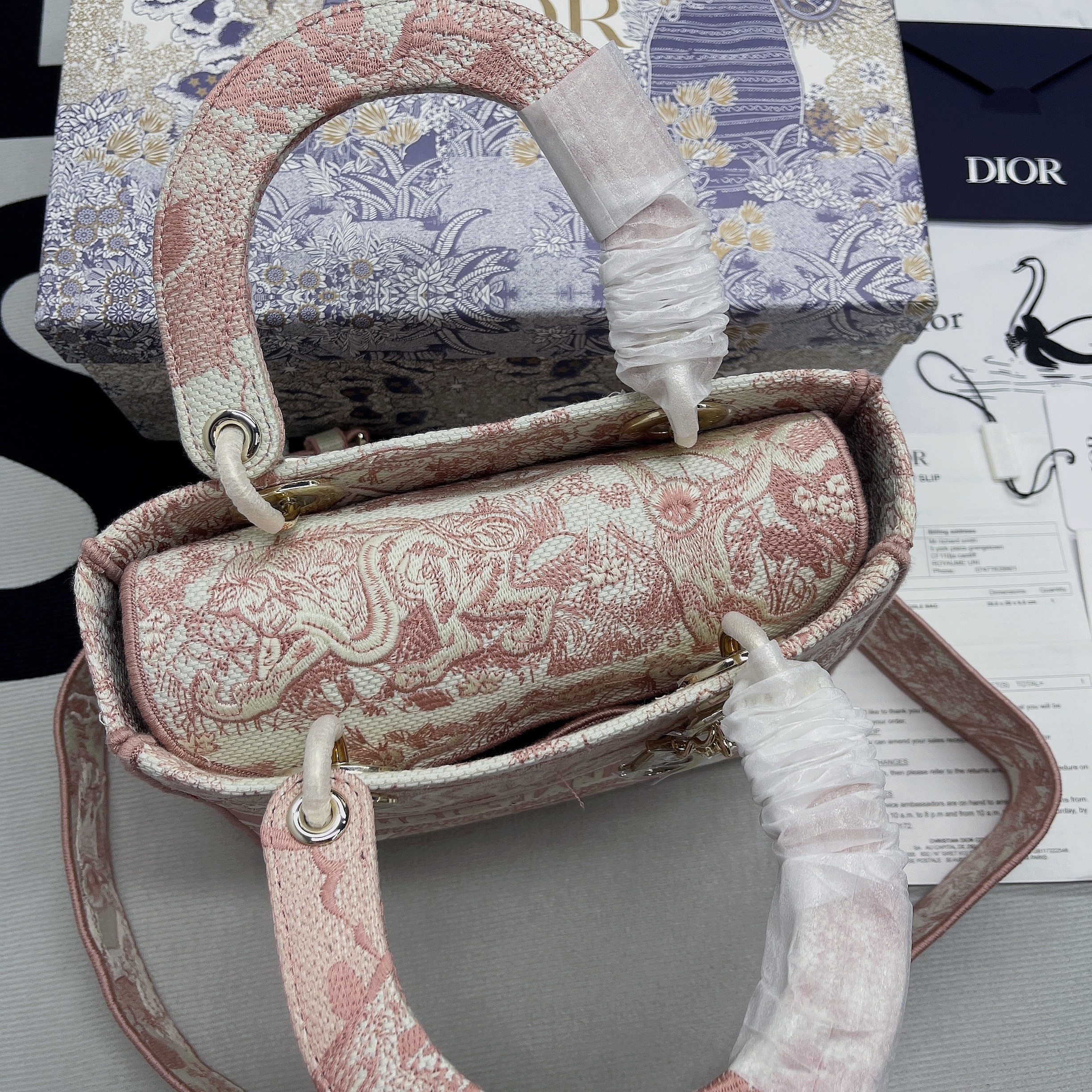 1:1 Replica Christian Dior Medium Lady D-Lite Bag Pink, For Women, Women’s Handbags 24cm/9.5in CD M0565OTDT_M912 - Image 7