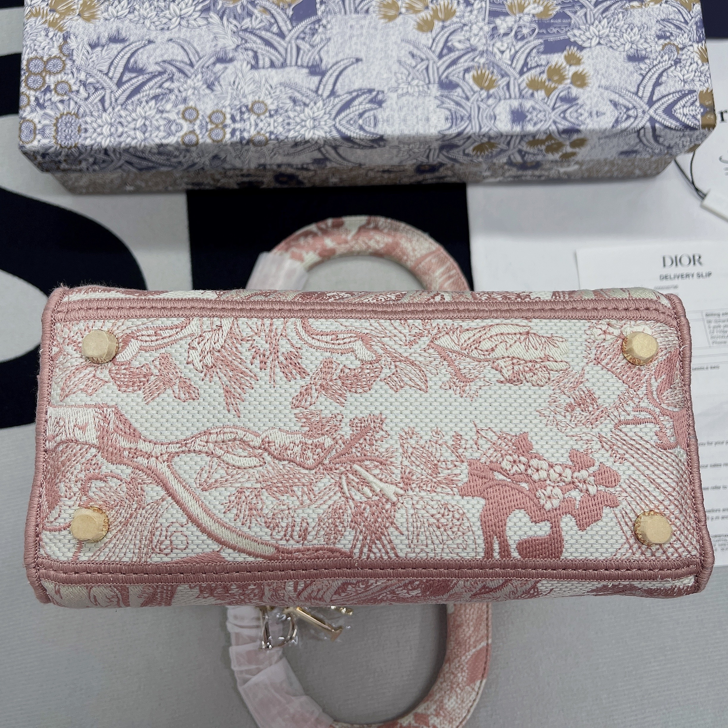 1:1 Replica Christian Dior Medium Lady D-Lite Bag Pink, For Women, Women’s Handbags 24cm/9.5in CD M0565OTDT_M912 - Image 4