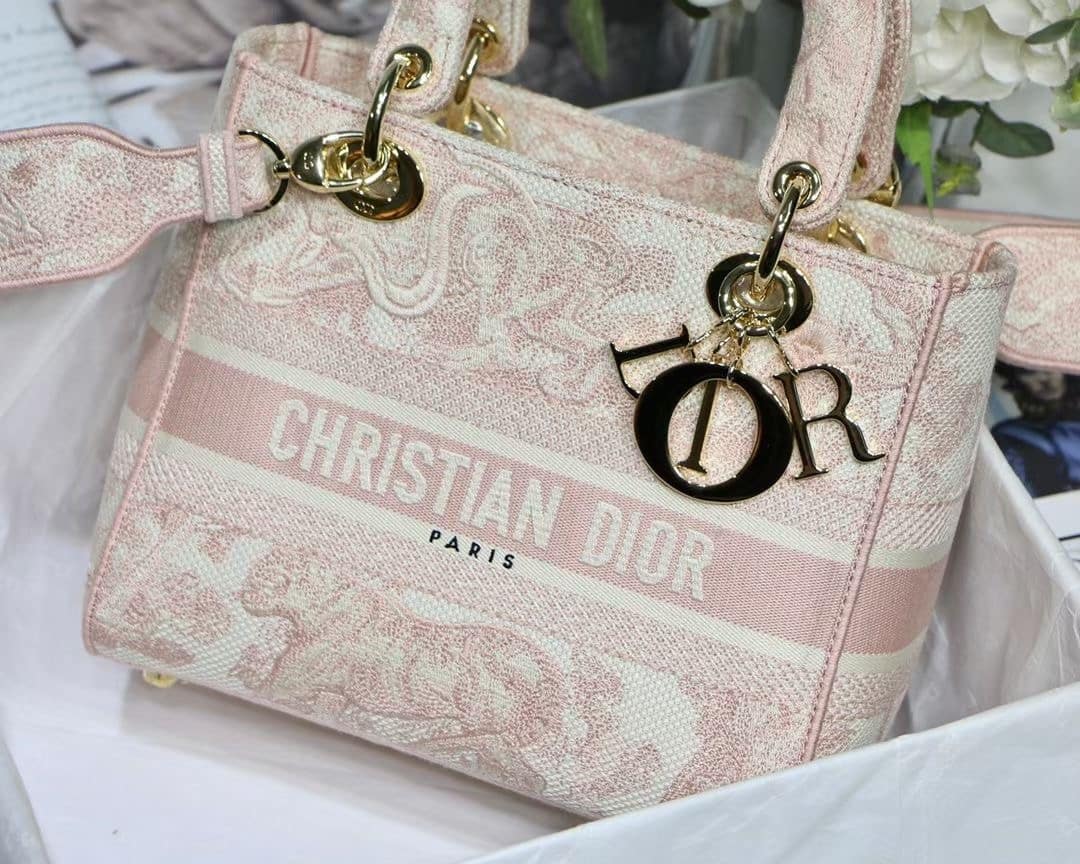 1:1 Replica Christian Dior Medium Lady D-Lite Bag Pink, For Women, Women’s Handbags 24cm/9.5in CD M0565OTDT_M912 - Image 3