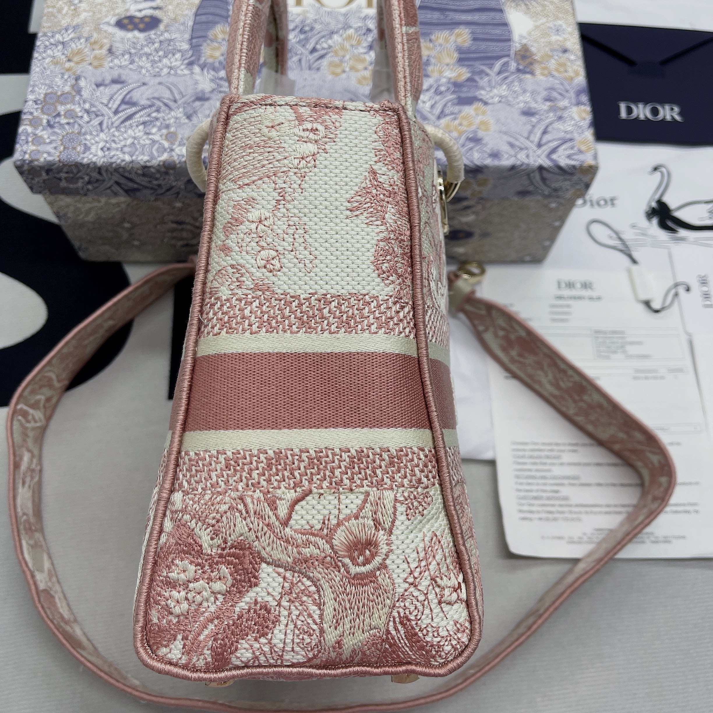 1:1 Replica Christian Dior Medium Lady D-Lite Bag Pink, For Women, Women’s Handbags 24cm/9.5in CD M0565OTDT_M912 - Image 12