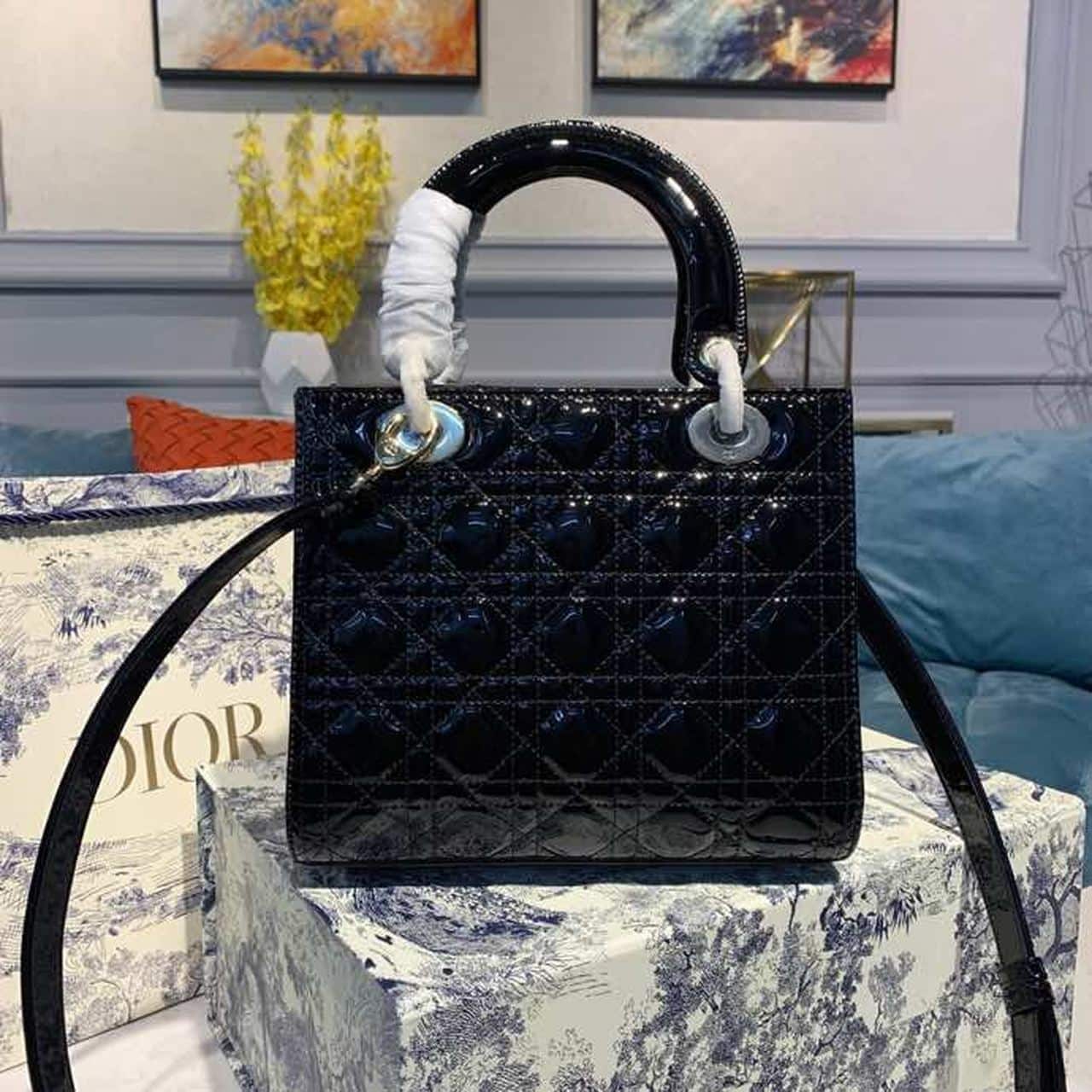 1:1 Replica Christian Dior Medium Lady Dior Bag Black Cannage For Women 9.5in/24cm CD M0565ONGE_M900 - Image 4