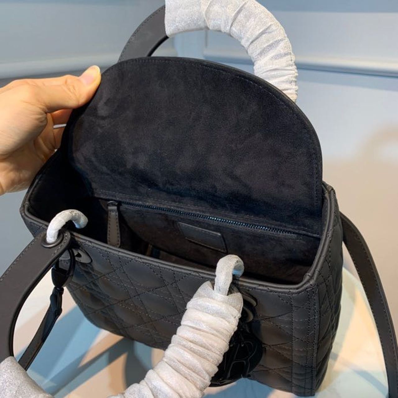 1:1 Replica Christian Dior Medium Lady Dior Bag Matte Hardware Black Ultramatte For Women 9.5in/24cm CD M0565SLOI_M989 - Image 17