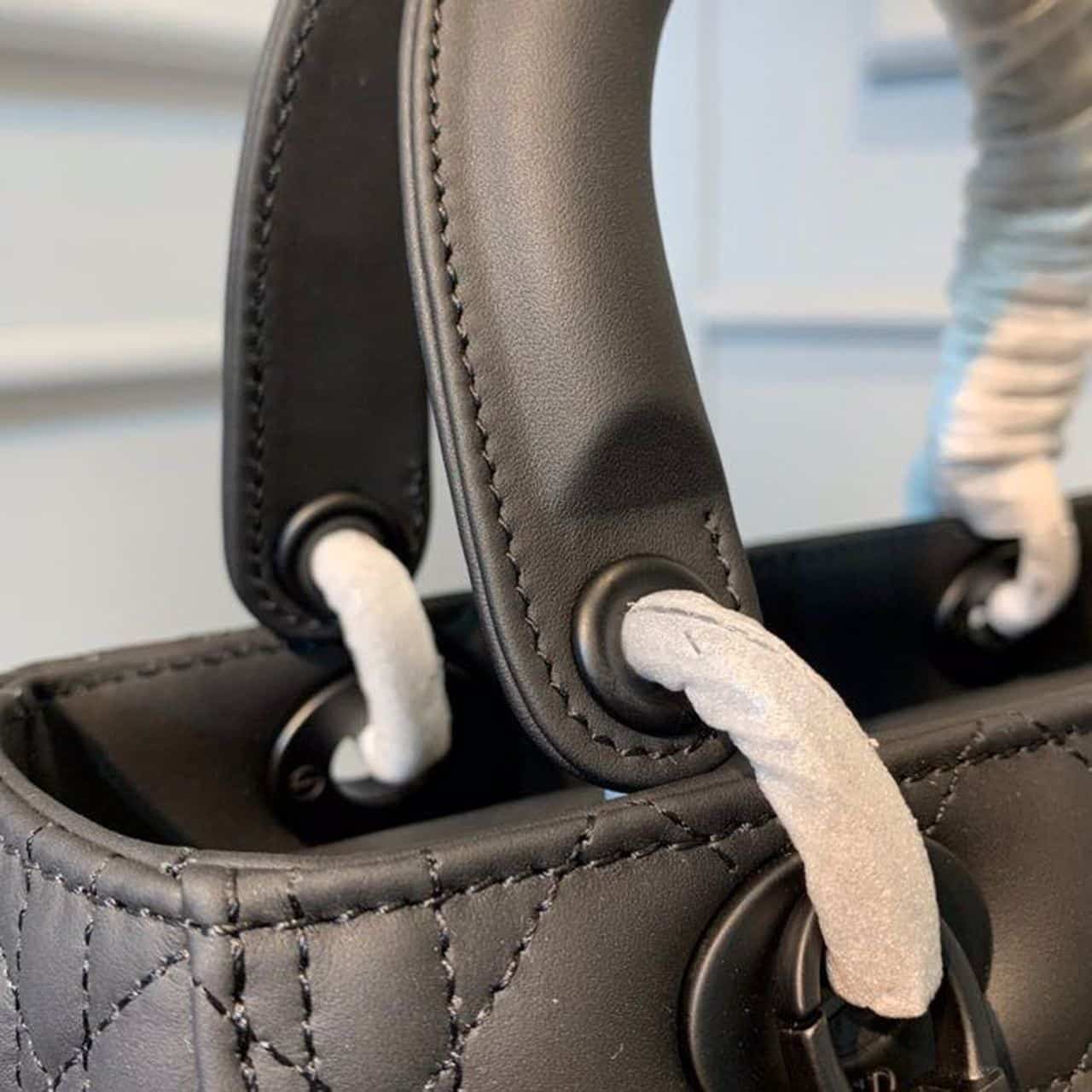 1:1 Replica Christian Dior Medium Lady Dior Bag Matte Hardware Black Ultramatte For Women 9.5in/24cm CD M0565SLOI_M989 - Image 8