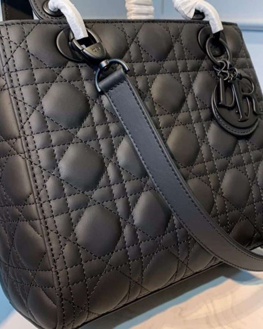 1:1 Replica Christian Dior Medium Lady Dior Bag Matte Hardware Black Ultramatte For Women 9.5in/24cm CD M0565SLOI_M989