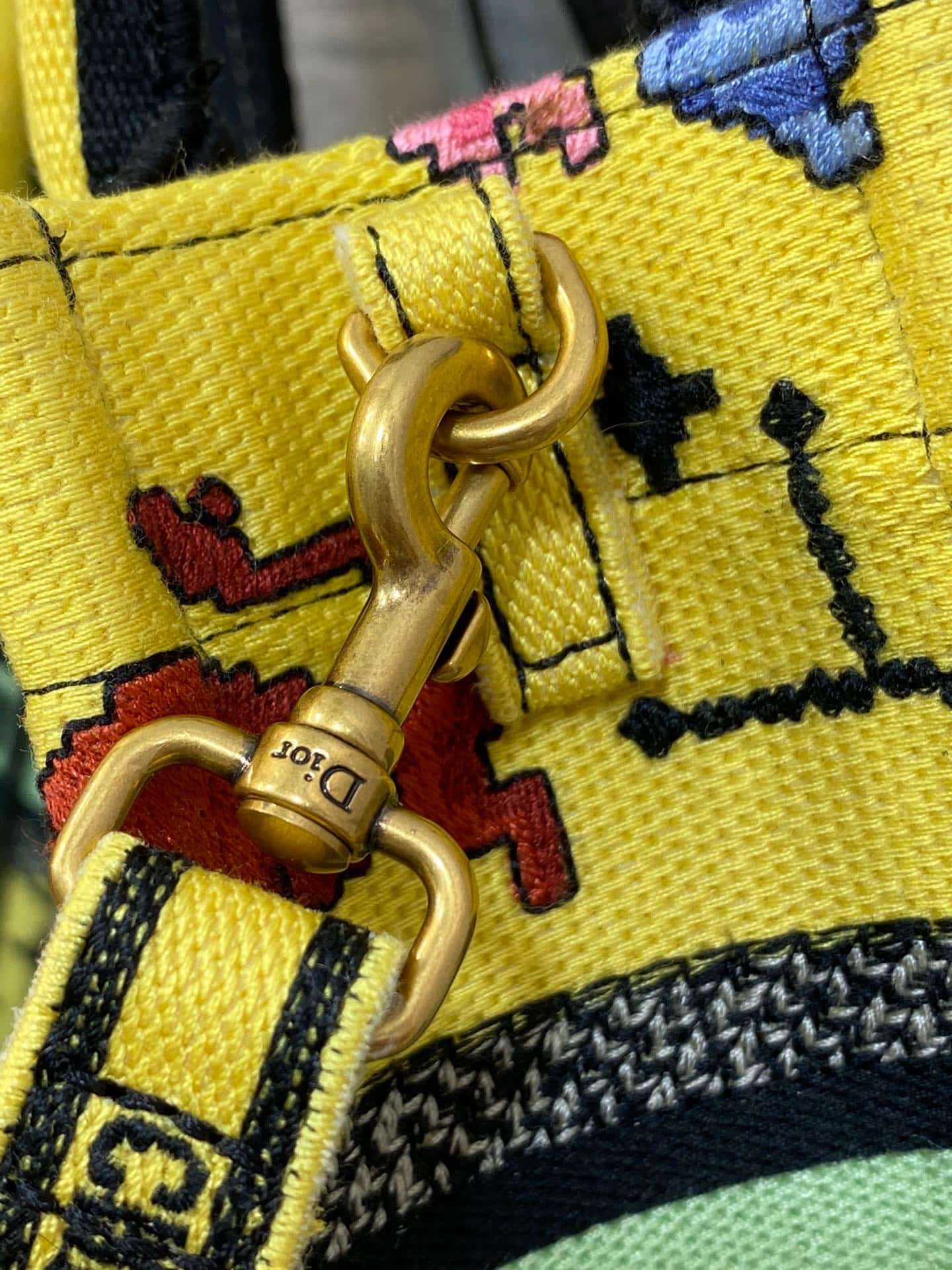 1:1 Replica Christian Dior Mimi Dior Book Tote Phone Bag White, For Women, Women’s Handbags 7in/18cm CD S5555CRTY_M941 - Image 7