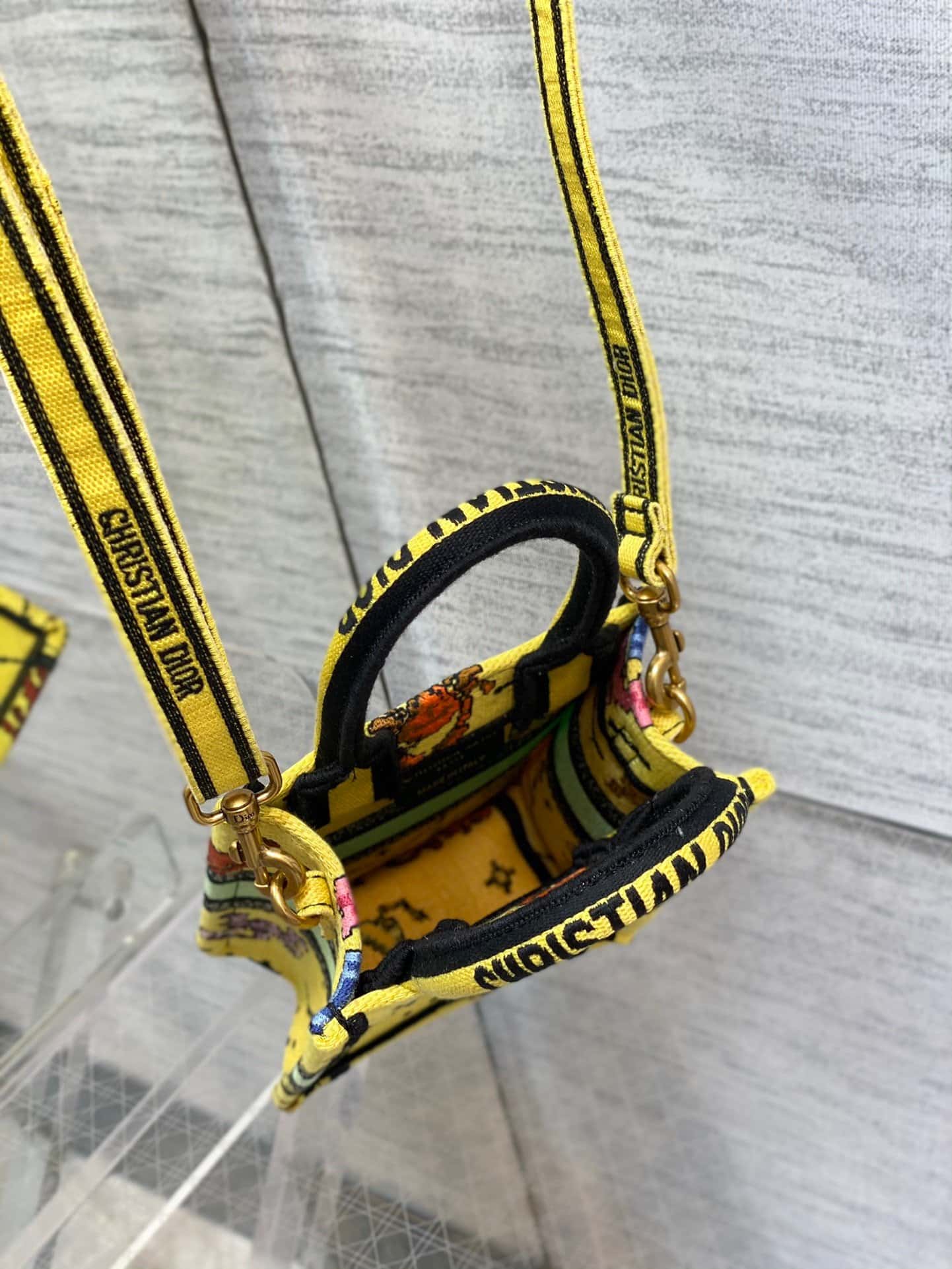 1:1 Replica Christian Dior Mimi Dior Book Tote Phone Bag White, For Women, Women’s Handbags 7in/18cm CD S5555CRTY_M941 - Image 3