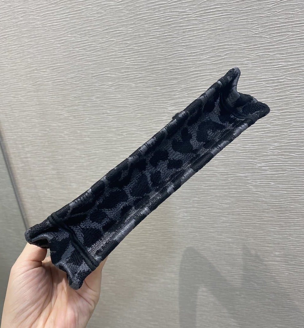 1:1 Replica Christian Dior Mini Dior Book Tote Mizza Embroidery, Blue/Black, For Women Women's Handbags, 9in/23cm CD S5475ZRHM_M962