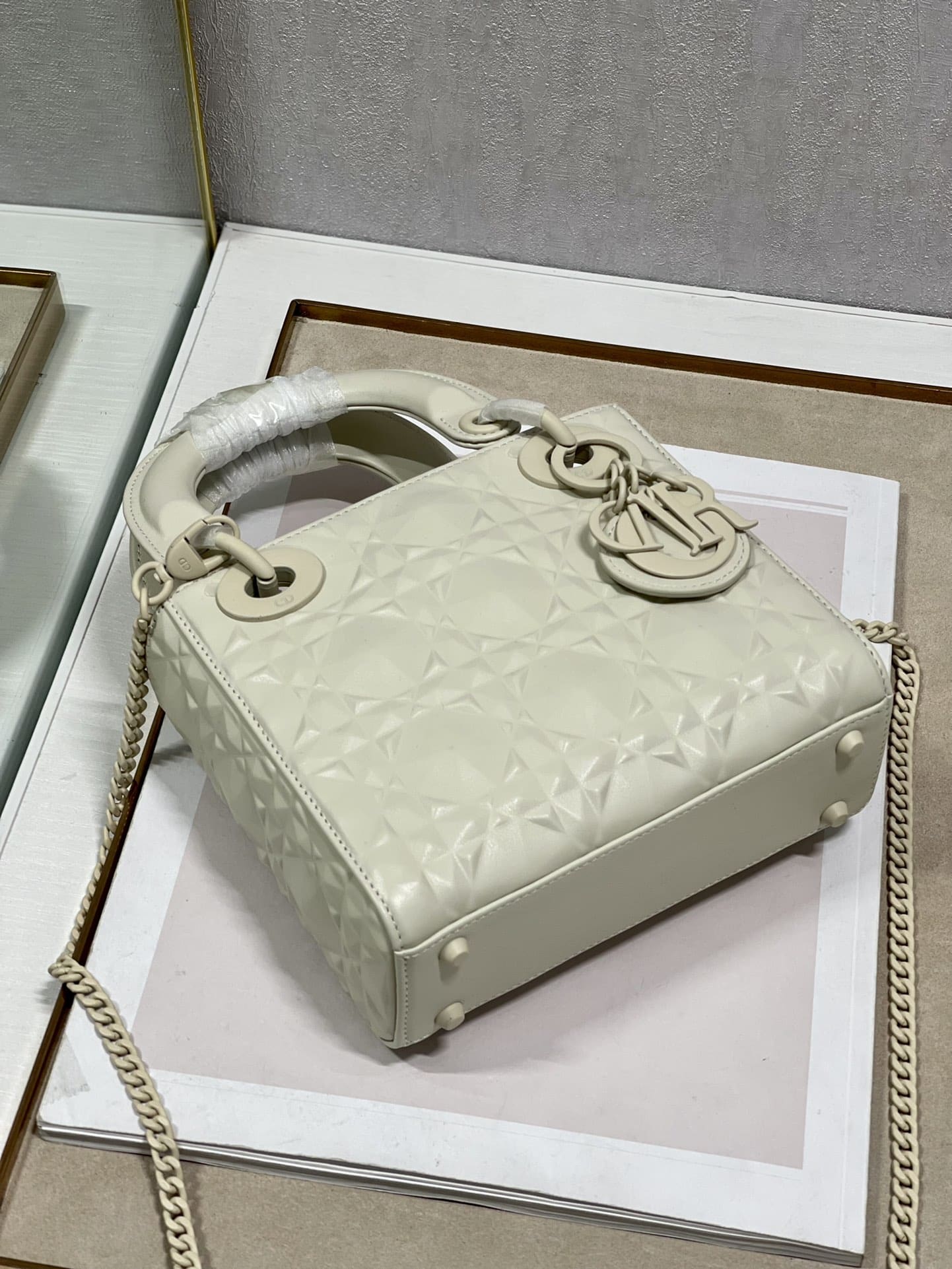 1:1 Replica Christian Dior Mini Lady Dior Bag Latte Cannage with Beaded Motif, Beige, For Women Women’s Handbags, Crossbody Bags, 18cm CD M0505INEA_M030 - Image 5