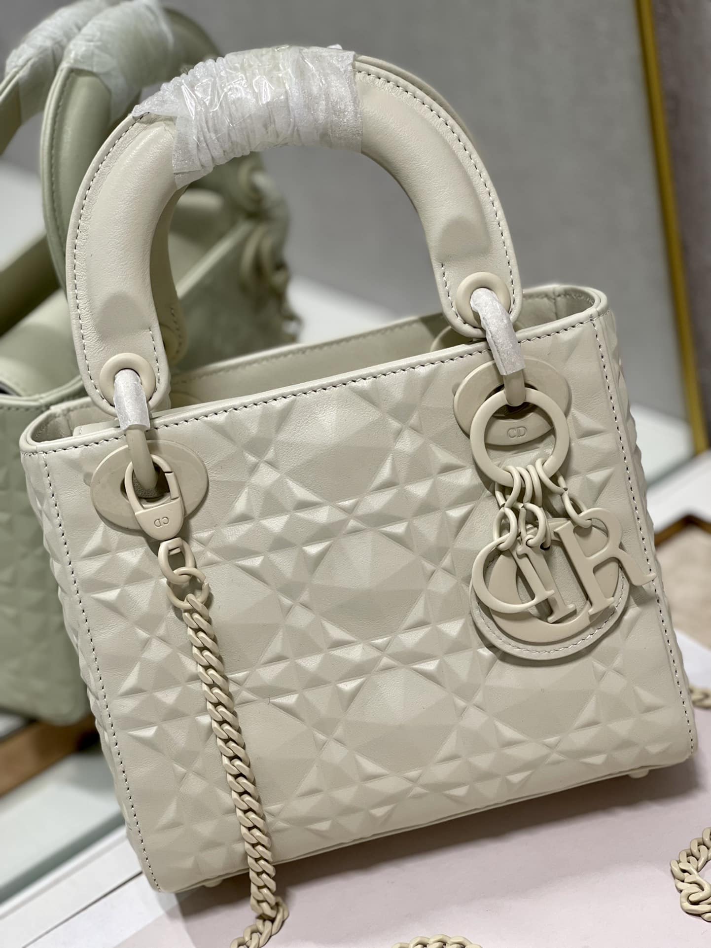 1:1 Replica Christian Dior Mini Lady Dior Bag Latte Cannage with Beaded Motif, Beige, For Women Women’s Handbags, Crossbody Bags, 18cm CD M0505INEA_M030 - Image 8