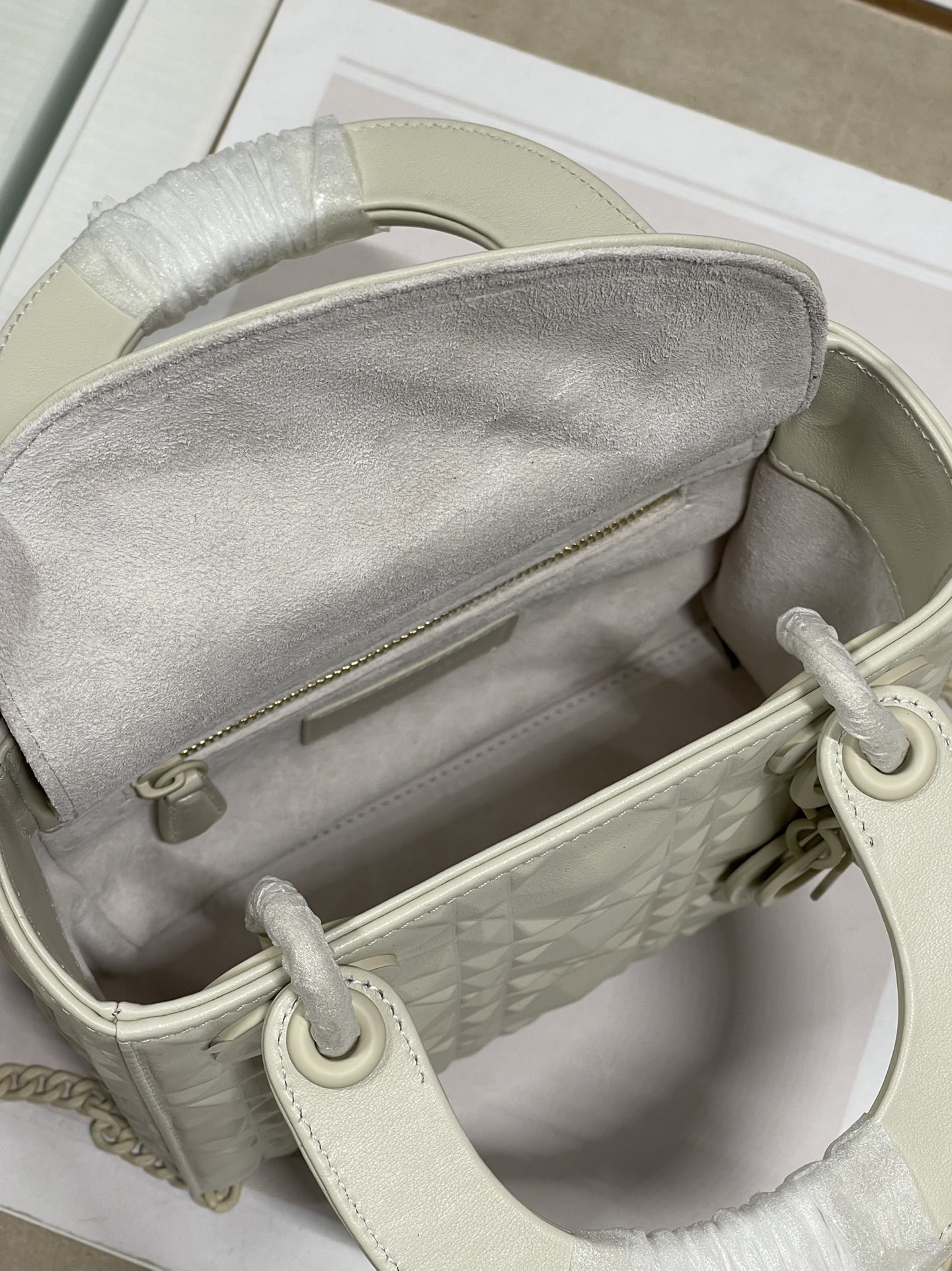 1:1 Replica Christian Dior Mini Lady Dior Bag Latte Cannage with Beaded Motif, Beige, For Women Women’s Handbags, Crossbody Bags, 18cm CD M0505INEA_M030 - Image 2