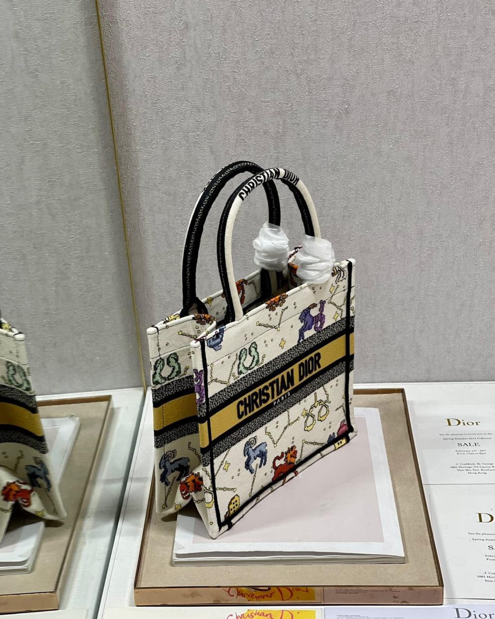 1:1 Replica Christian Dior Small Dior Book Tote white, For Women, Women’s Handbags 26.5cm/10.5in CD M1265ZRTY_M941