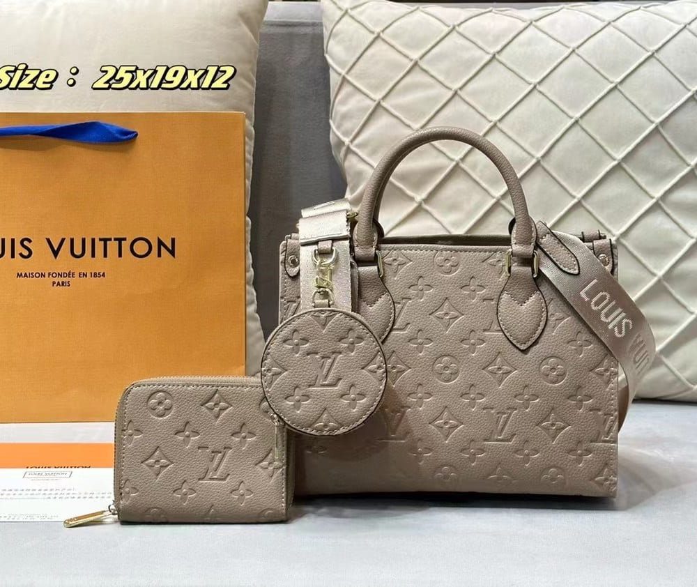 DBS-LC403 - Onthego PM Handbag Deal