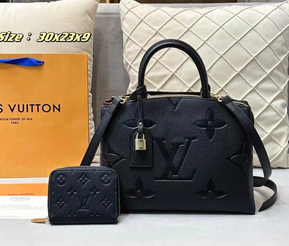 DBS-LC426 - Petit Palais Handbag Deal