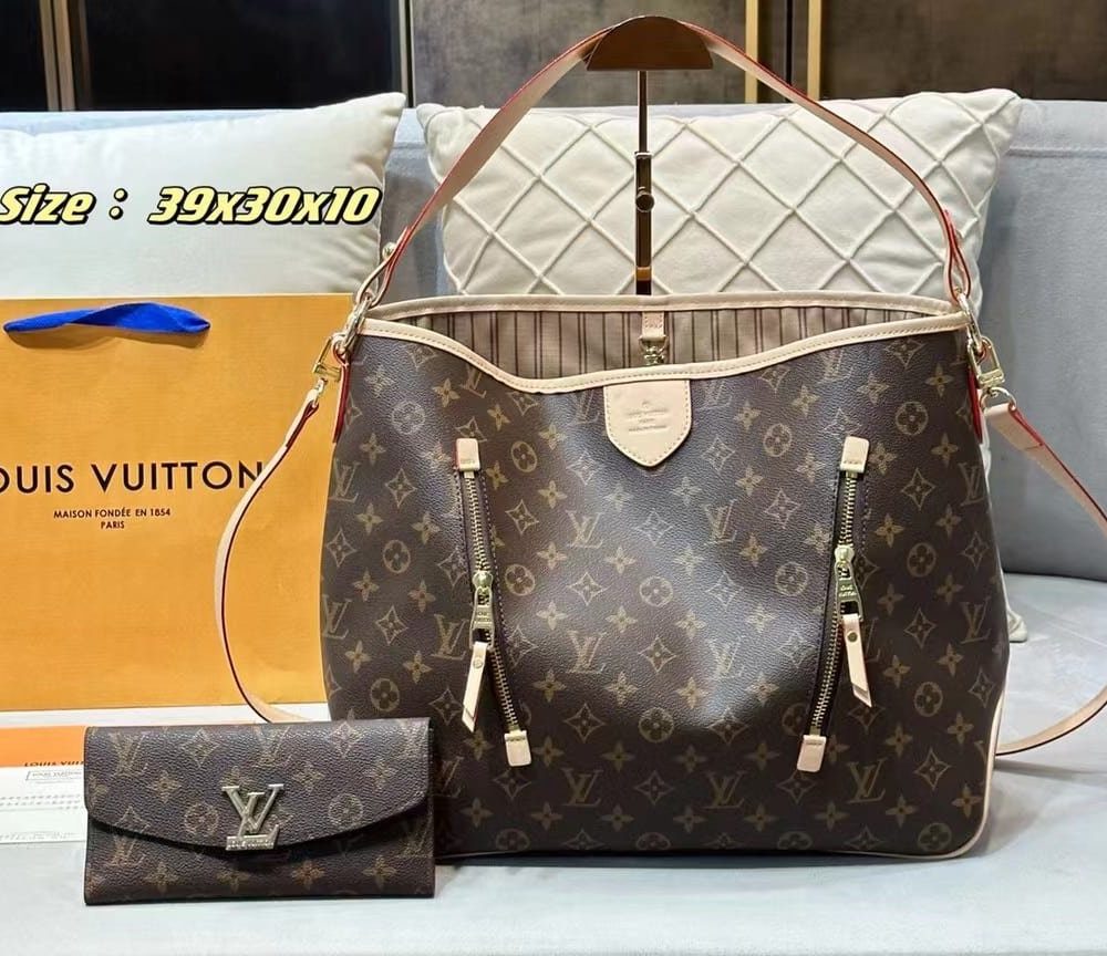 DBS-LC478 - Delightful MM Handbag Deal