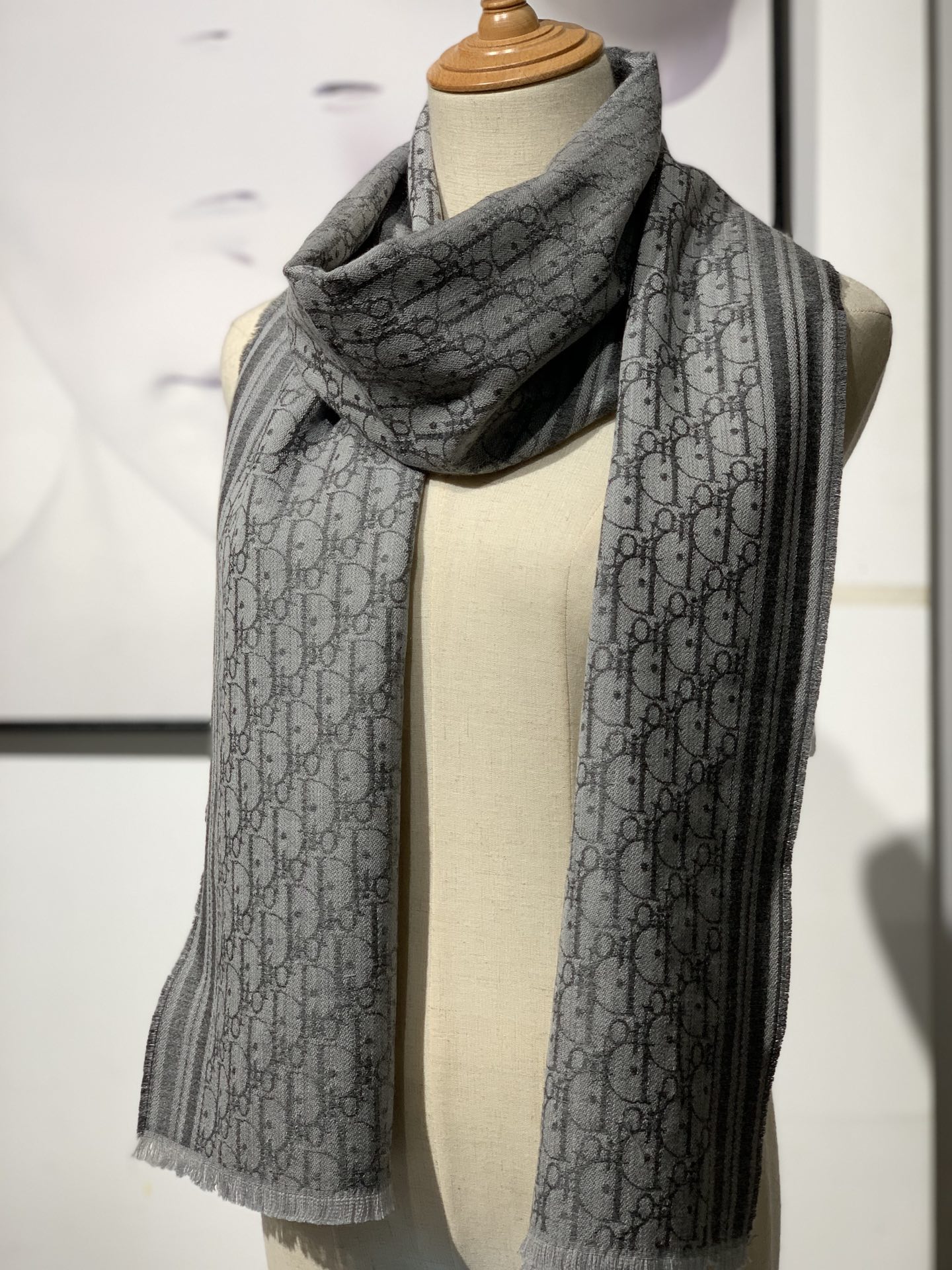 Dior Oblique Scarf Grey 79in/200cm - Image 4