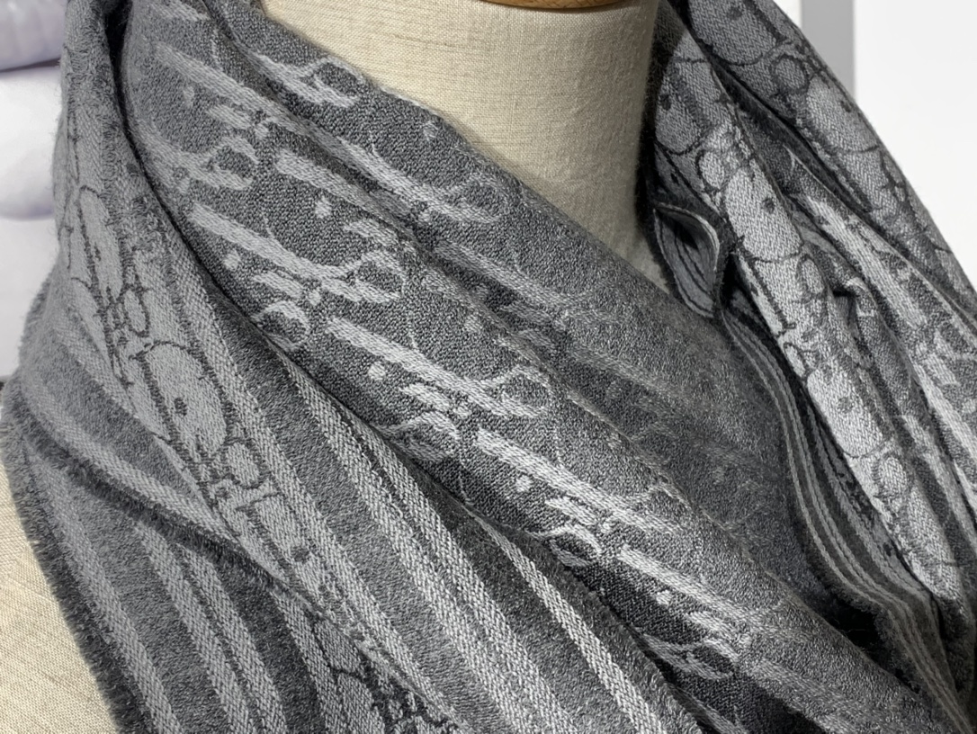 Dior Oblique Scarf Grey 79in/200cm - Image 3