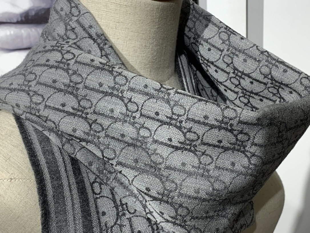 Dior Oblique Scarf Grey 79in/200cm - Image 2