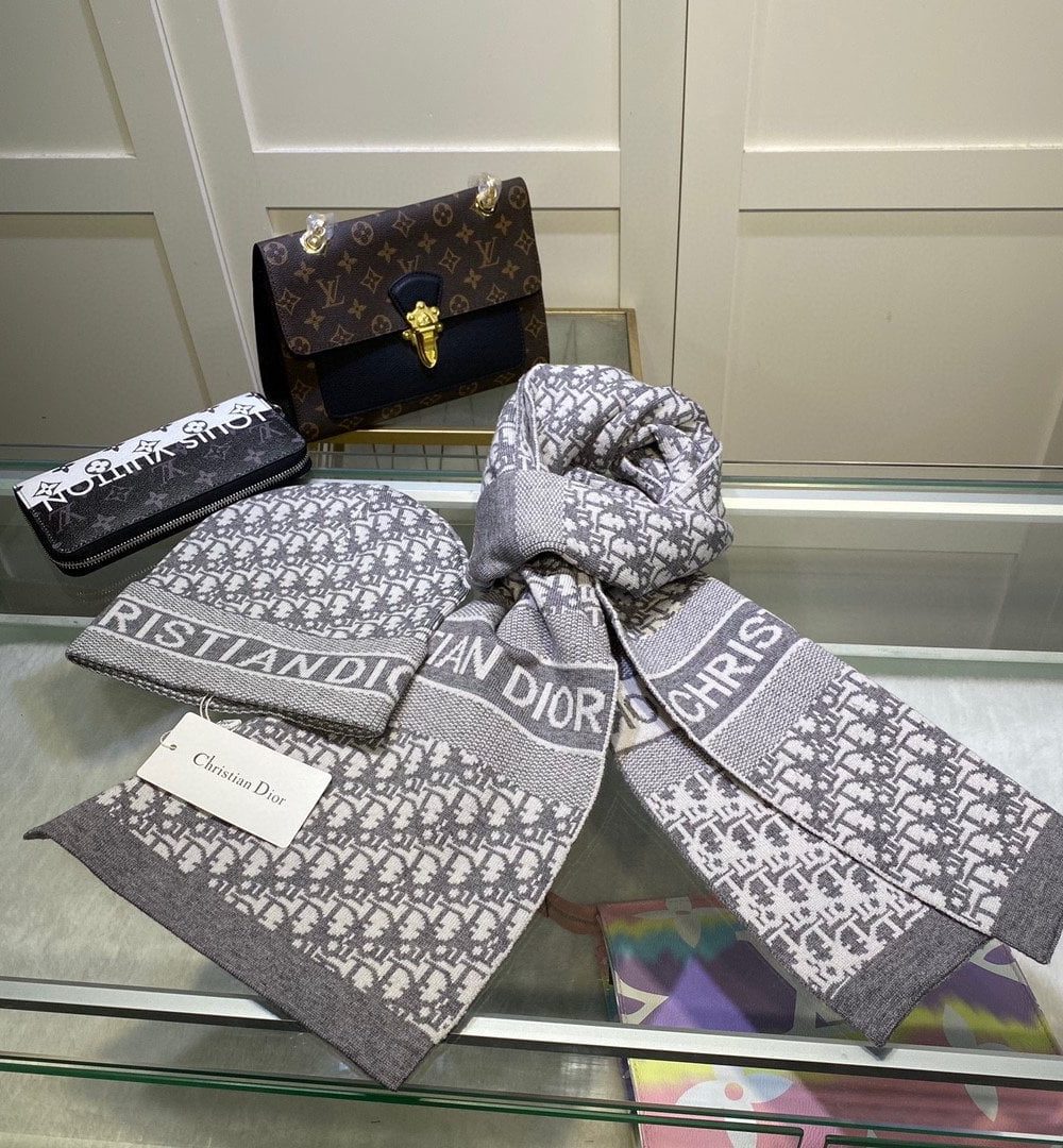 Dior Pompom Beanie & Scarf Set In Grey