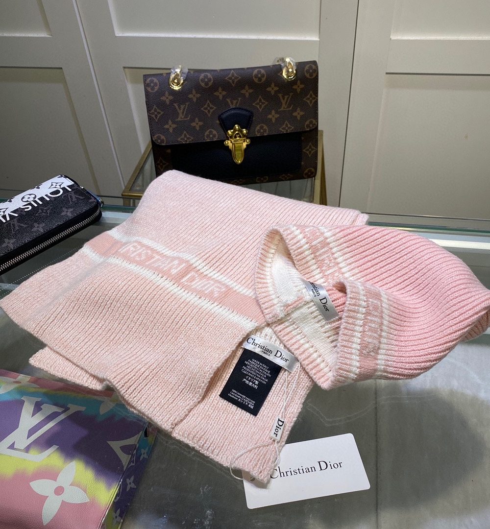 Dior Pompom Beanie & Scarf Set In Pink 
